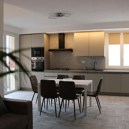 Gf Holiday Suite 3 Варацце Экстерьер фото