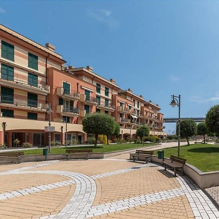 Gf Holiday Suite 3 Варацце Экстерьер фото
