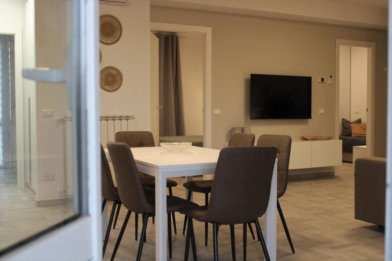 Gf Holiday Suite 3 Варацце Экстерьер фото